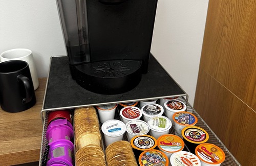 Federal Way House | Unit surrounded by treesnWasher and Dryer + Pet friendly!