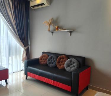 Seri Kembangan Apartment | Univ 360 Seri Kembangan - Cozy Homestay Free Wifi - Netflix - Prime Video