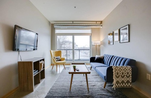 Prospect Park Apartment | University Sanctuary + Gym