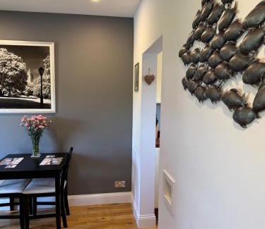Lerwick Apartment | Unkenhaus. Cosy, modern apartment, private parking
