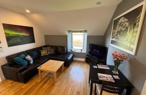 Lerwick Apartment | Unkenhaus. Cosy, modern apartment, private parking