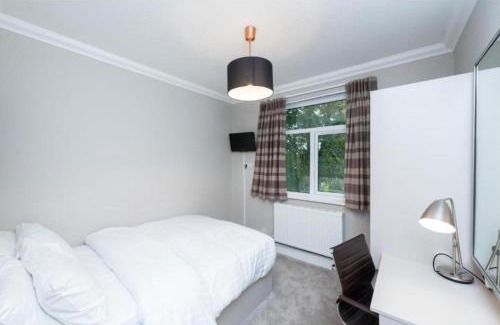 Langley Marish Hotel | Uno Hotel Heathrow Windsor