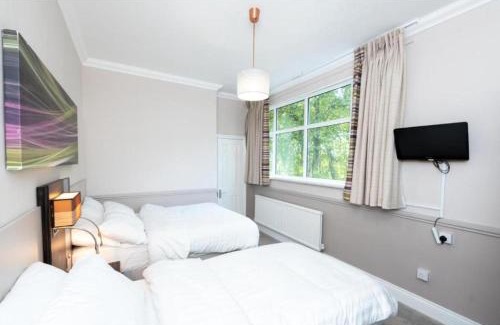 Langley Marish Hotel | Uno Hotel Heathrow Windsor