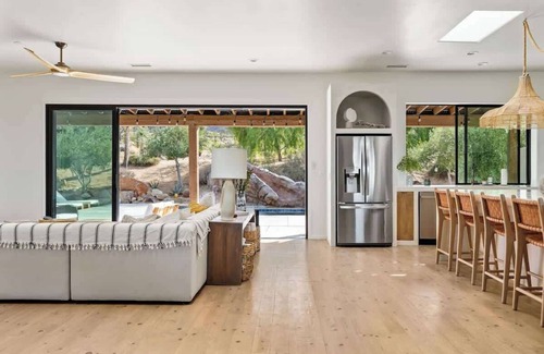 Joshua Tree House | Uno Vida By The Cohost Company