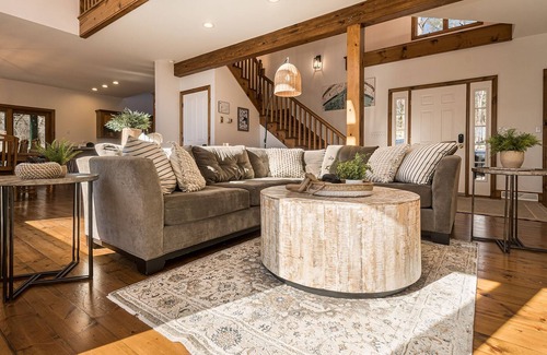 Blakeslee House | Unsalted Memories | Lakefront Cottage, Hot Tub!
