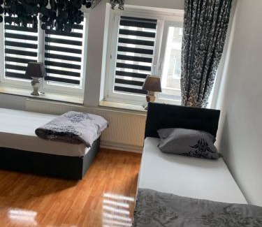 Oberhausen Apartment | Unterkunft Ferienwohnung Mara Oberhausen