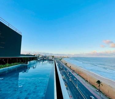 Armacao Apartment | UNU Art Studio Armação: piscina, academia, e +