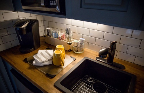 Greenwood House | Unwind and de-stress. Relaxing, private modern farmhouse style suite