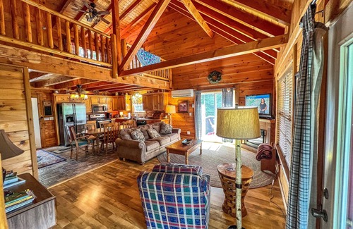 Piney Creek Cabin | Unwind, Explore, Repeat - This Fall @ Breezy River