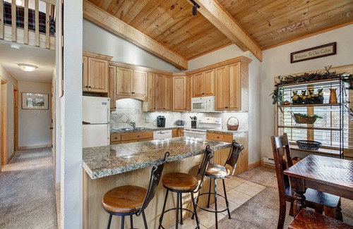 Peak 9 Condo | Unwind in Alpine Bliss! River Views & Convenient Walkability to Town/Slopes