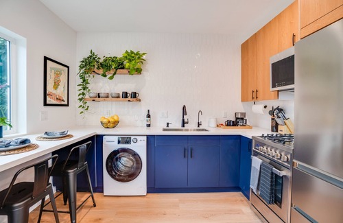 Lake Balboa House | Unwind in this stylish cottage, 5 min. from Lake Balboa Park!