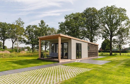 Municipality of Rijssen-Holten House | Unwind in your own sauna and hot tub!