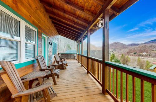 Waynesville House | Up on Tanner Trail