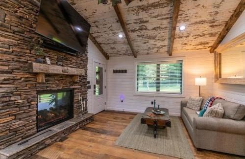 Linville House | Up the Creek