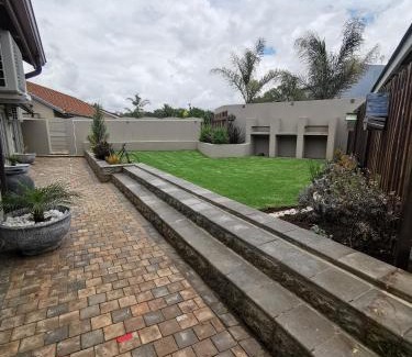 Boksburg Bed & Breakfast | Up21 Guest House