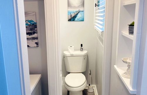 Houghton Lake Cottage | Updated 1-bedroom cottage with WiFi in Houghton Lake by the Lake and Golf Course