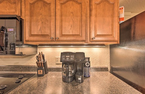 Marshall Apartment | Updated Apartment in Historic Dtwn Marshall!