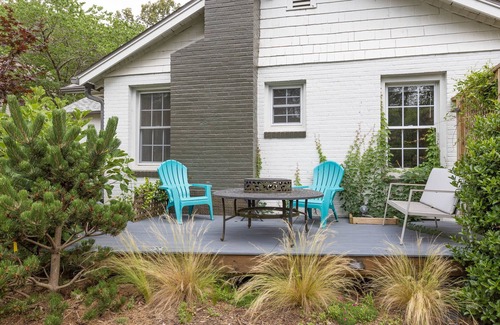 Haw Creek Cottage | Updated Comfy Cottage central to Asheville NC