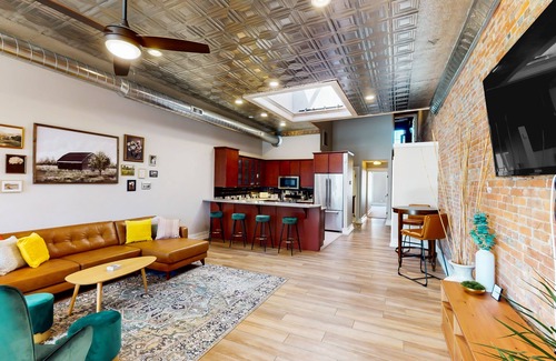 Muncie Condo | Updated condo in the heart of Historic District with patio, streaming, fast WiFi