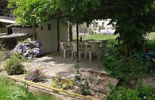 Eymet House | Updated farmhouse less than 1 km from the village