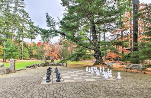 North Conway House | Updated N Conway Retreat Near Hiking and Shopping!