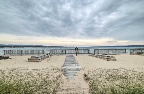 Onekama Apartment | Updated Onekama Resort Condo on Portage Lake!