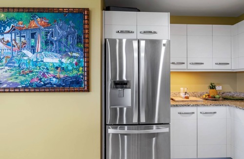 Kahaluu Bay House | 🏖️Updated Townhome | Ocean View | Private BBQ & Lanai