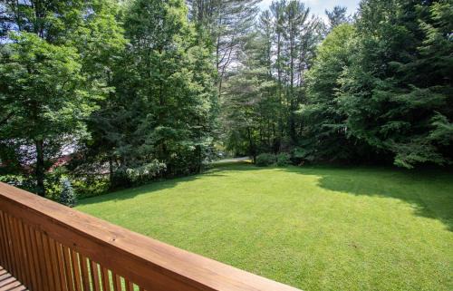 Elk Park House | Upper House at Tiffanys Estate
