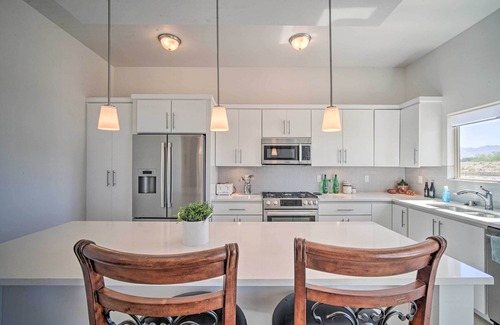 El Paso House | Upper Valley El Paso Home w/Hiking Access On-Site