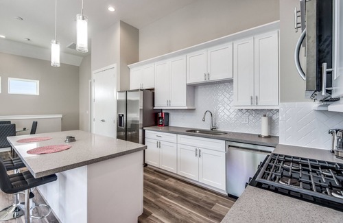 Spring Branch East House | Upscale 2 story home by the Galleria!