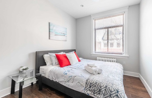 Central Hamilton Apartment | Upscale 2BR with King Bed - Boutique Apartment - PRIME Location!