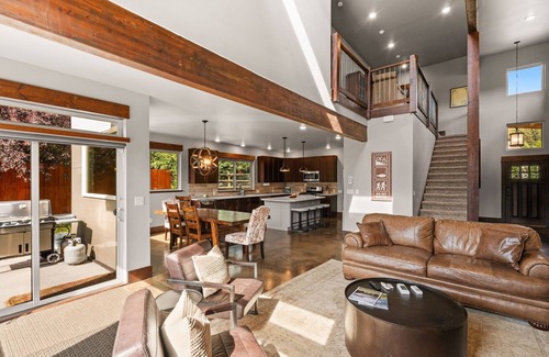Big Sky House | Upscale Alpine Home | Hot Tub, Deck + 15min Resort