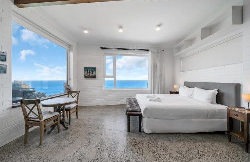 North Bondi Apartment | Upscale Cliffside Studio with Ocean Views North Bondi