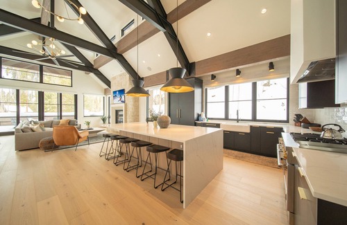Keystone House | Upscale Mountain Oasis, private Hot Tub
