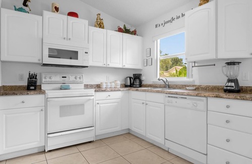 Clear Creek House | Upstay - Family Home w Games & Private Pool