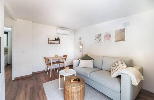 Capuchinos Apartment | Urban Charm Rooftop Apartment with Vista