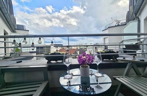 Gare Apartment | Urban comfort 1BR flat w terrace&parking