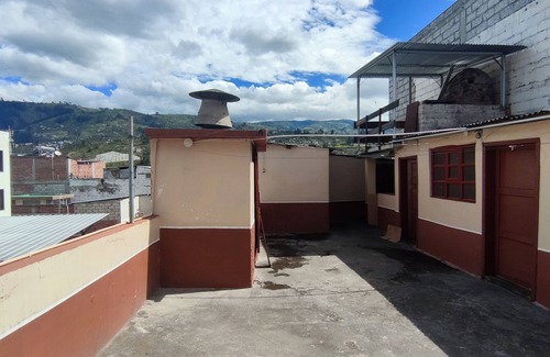 Ambato House | Urban Connection-Center of Ambato