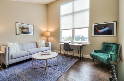 Pilgrim - Triton Apartment | Urban Flat Apartments @ Foster City