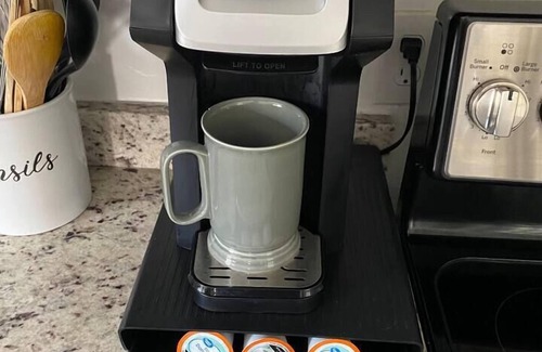 Glen Iris House | Urban Haven -Glen Iris/2 BR/Pets/WiFi/Full Kitchen