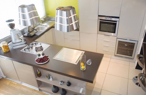 Ancely House | Urban House Toulouse: Modern house, Japanese-style Zen garden, Swimming pool