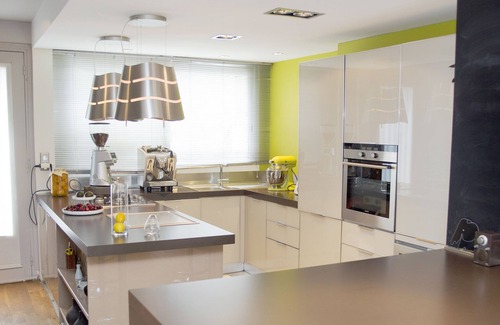 Ancely House | Urban House Toulouse: Modern house, Japanese-style Zen garden, Swimming pool