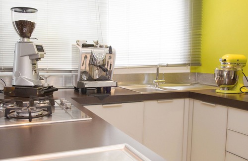 Ancely House | Urban House Toulouse: Modern house, Japanese-style Zen garden, Swimming pool