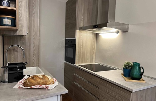 Cit Turin Apartment | Urban Jungle apt - Self Check-in, Metro, Train