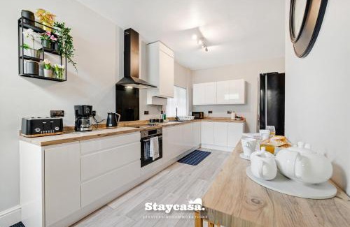 Manchester House | Urban Oasis Spacious 4-bedroom Home In Manchester