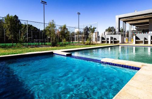 Greater Johannesburg Metropolitan Area Apartment | Urban Retreat