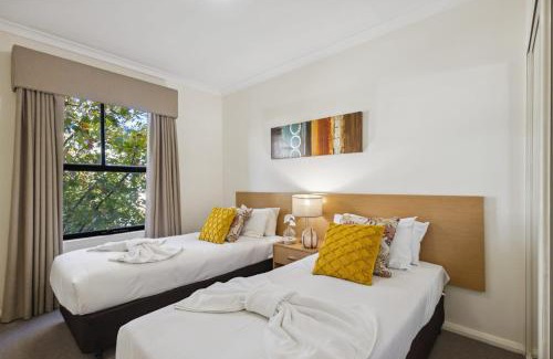 Northbridge Apartment | Urban Serenity 2 Bedroom Apt with Stunning Views