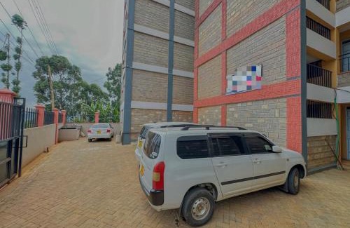 Kisii Apartment | Urban space