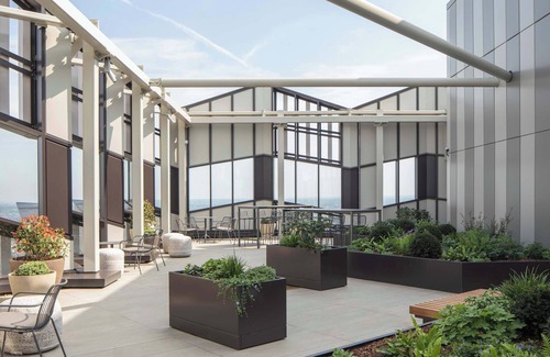 Fairfield Apartment | Urban Studio w/Rooftop Views | StayCozy