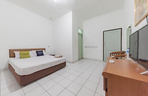 Bandung Hotel | Urbanview Hotel Pondok Kurnia near Buah Batu by RedDoorz